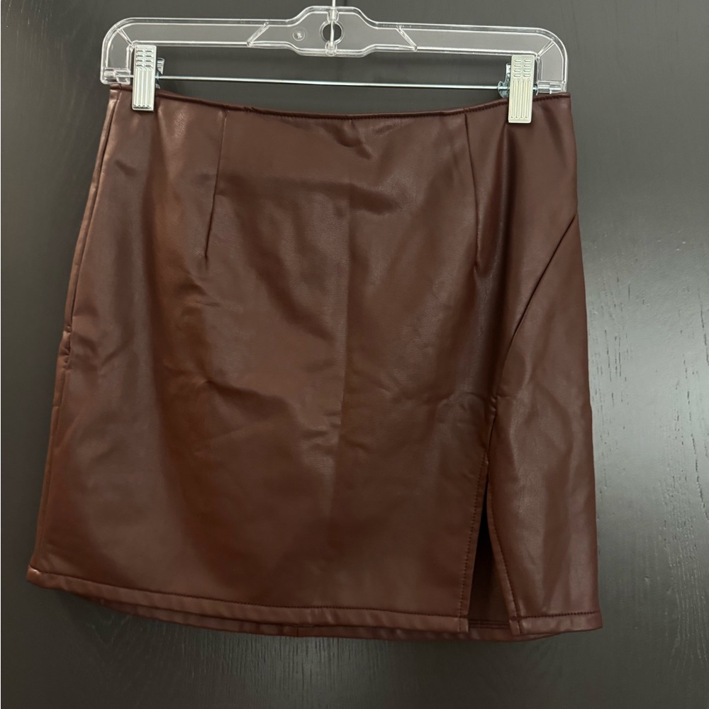 Elegant Brown Leather Skirt